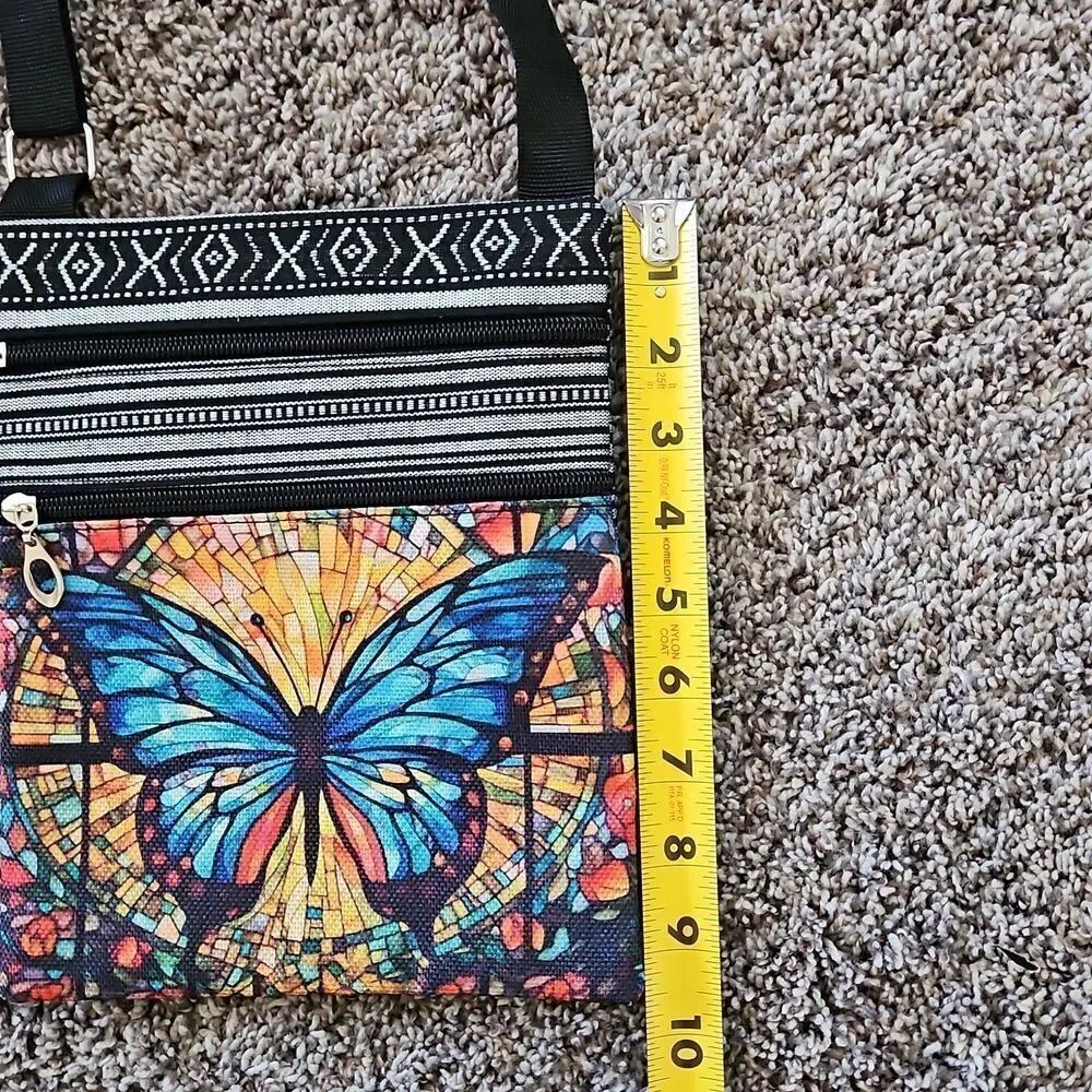 NWOT Butterfly Patterned Women's Bag - Picture 4 of 7
